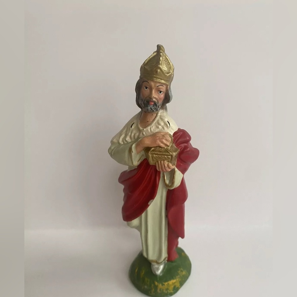 Vintage Magi Wiseman Nativity Creche Unmarked MCM Red Bearing Gift